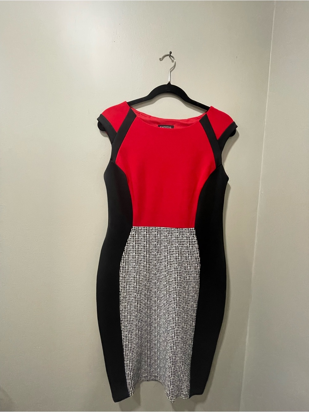 Red and Black Colorblock Sheath Dress with Patterned Front